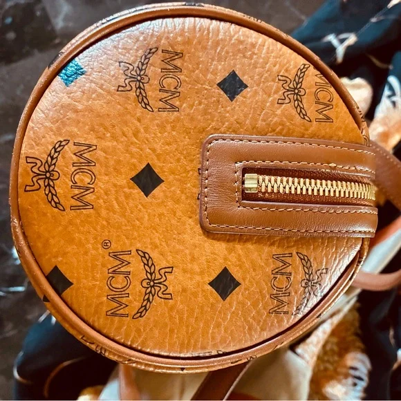 🐣 WAS $415 MCM Visetos Monogram Cognac Barrel Bag - Picture 6 of 13